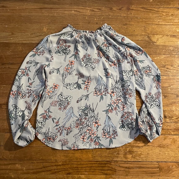 Loft Floral Blouse - Picture 2 of 4